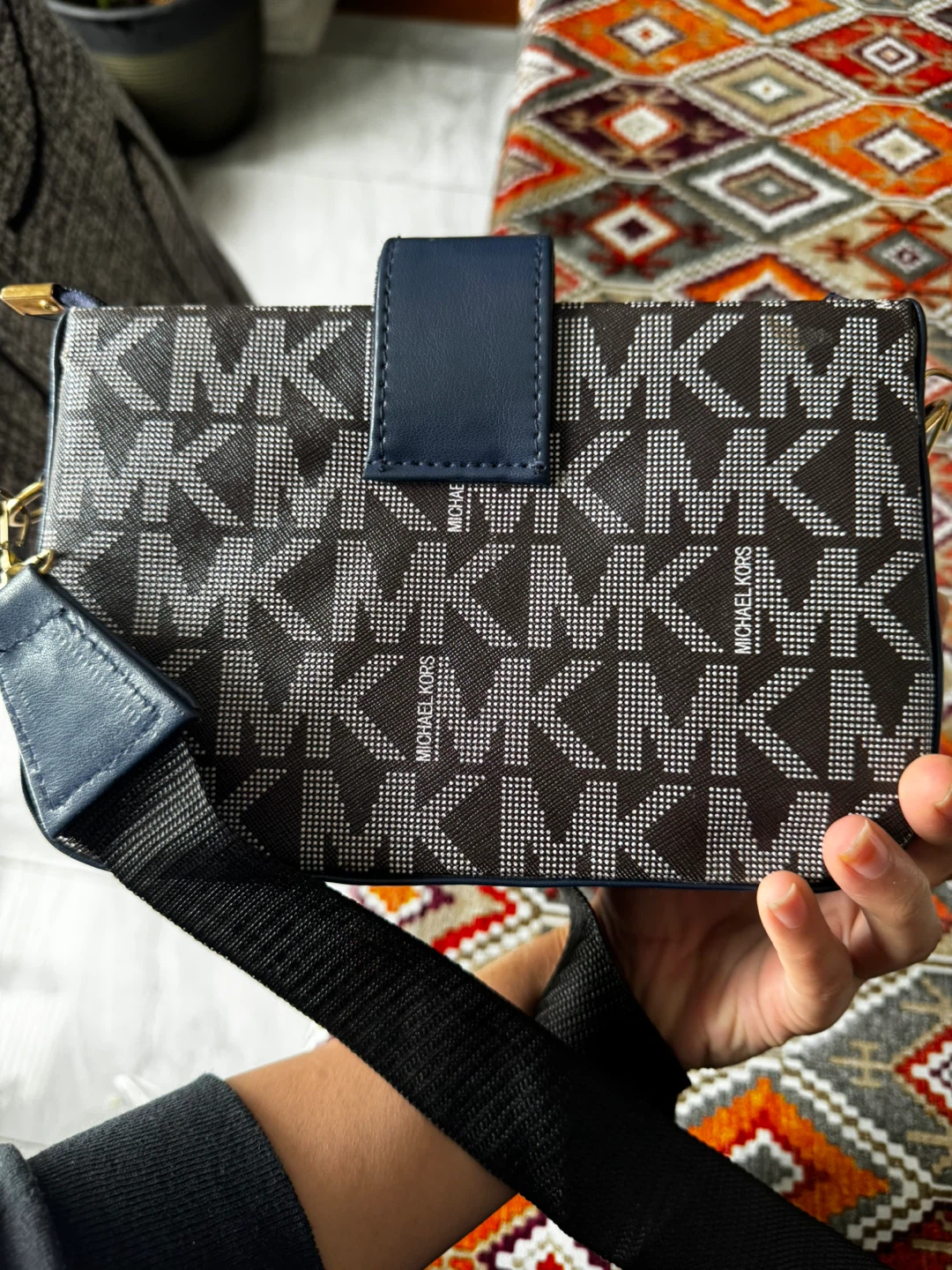 Michael Kors MK Signature Shoulder Bag - photo 2