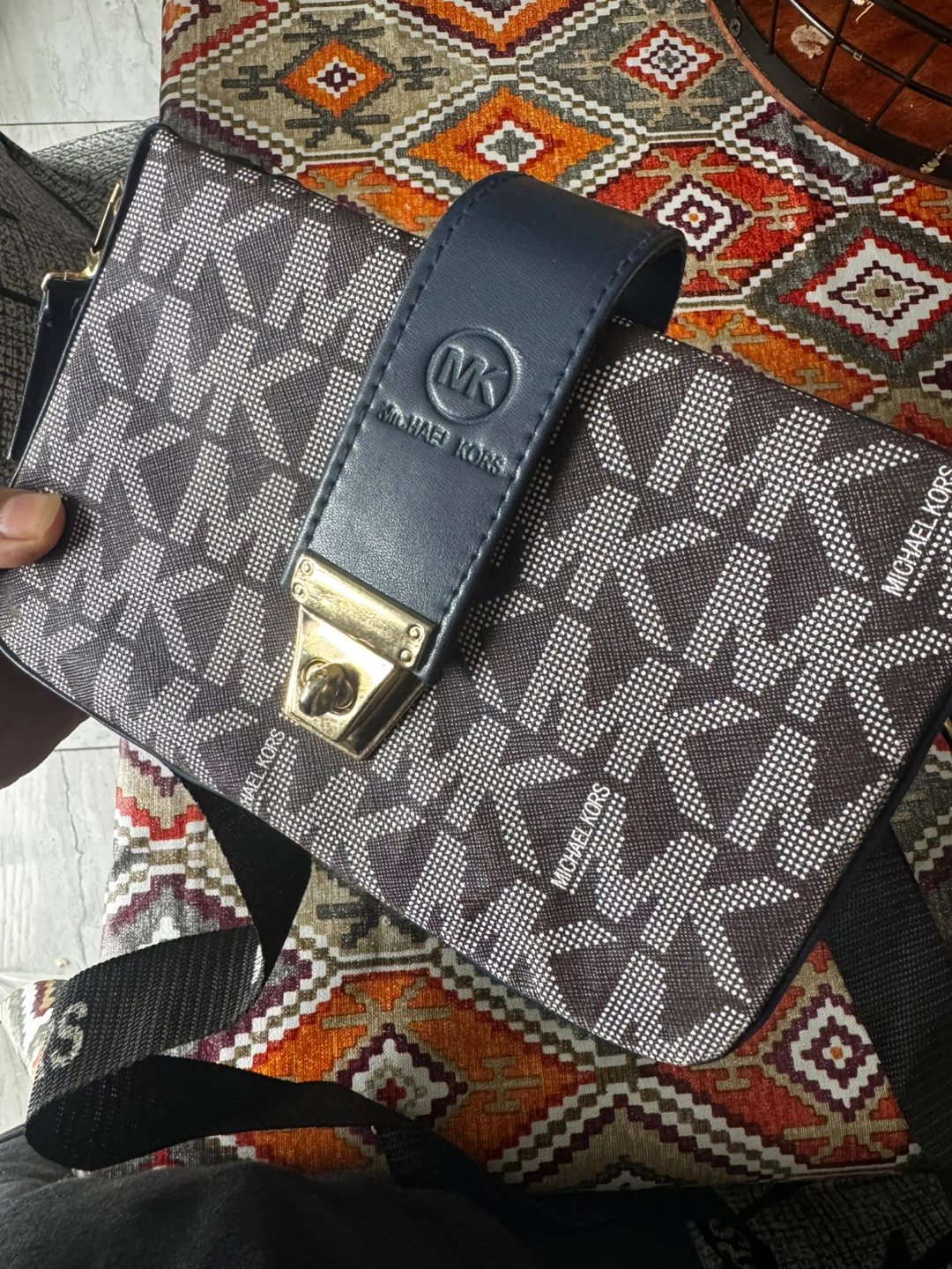 Michael Kors MK Signature Shoulder Bag