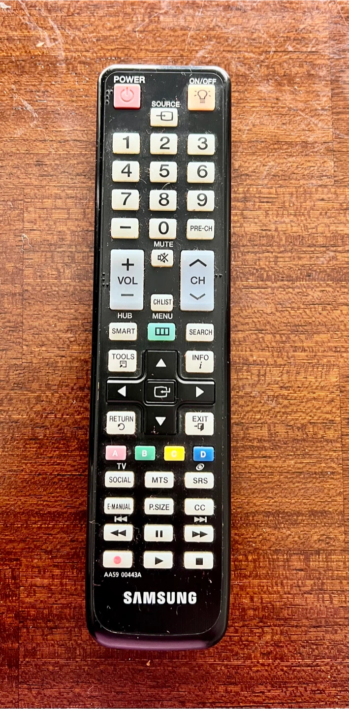 Samsung UN32D6000SF 32-inch Smart LED TV with remote control - photo 2