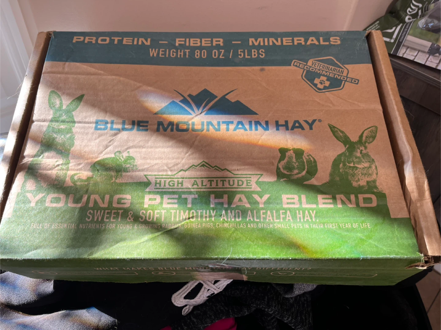 Blue Mountain Hay Young Pet Hay Blend (5 lbs)