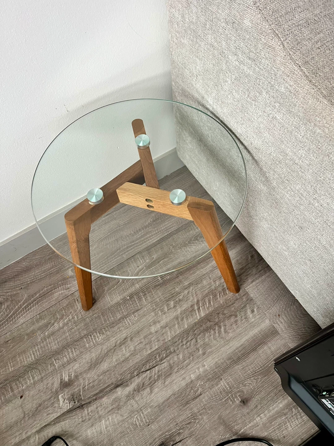 Round Glass Top Side Table with Wooden Legs - photo 3