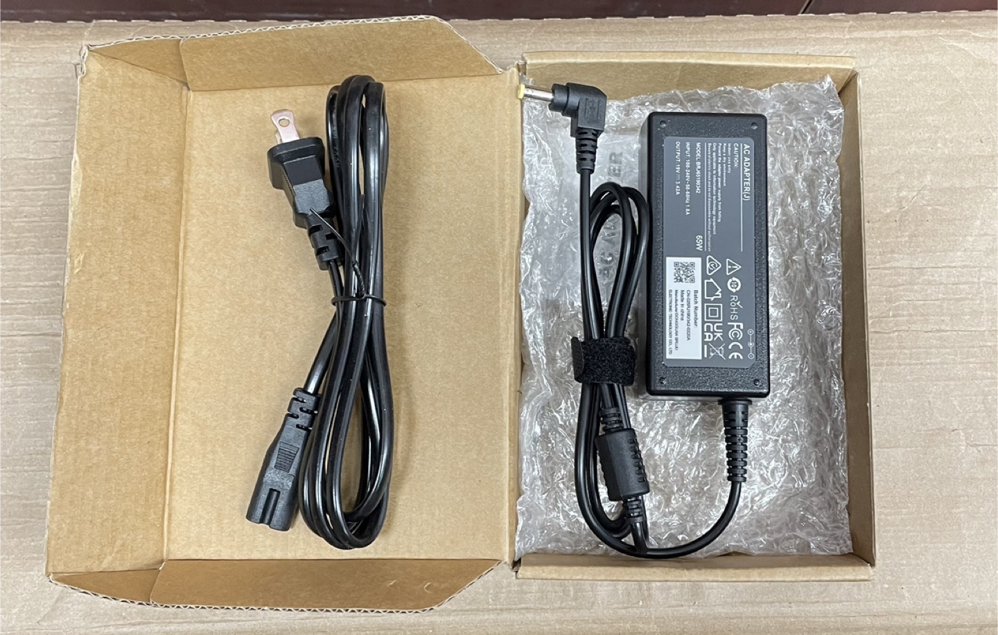AC Adapter 65W 19V 3.42A