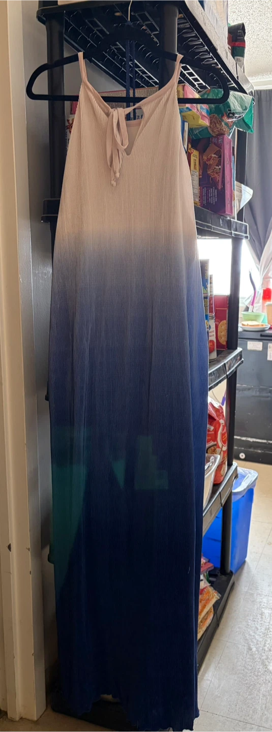 Ombre Pleated Maxi Dress - photo 2