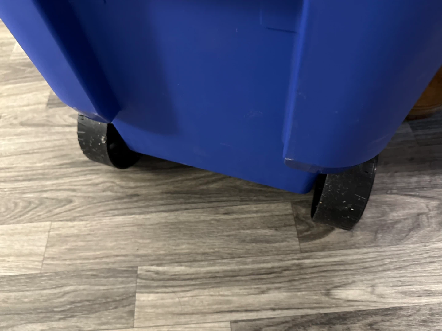 Igloo Wheeled Cooler 38 Quarts - photo 5