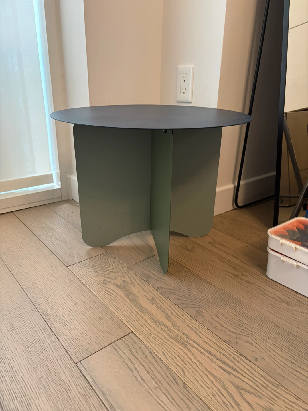 Dual tone side table
