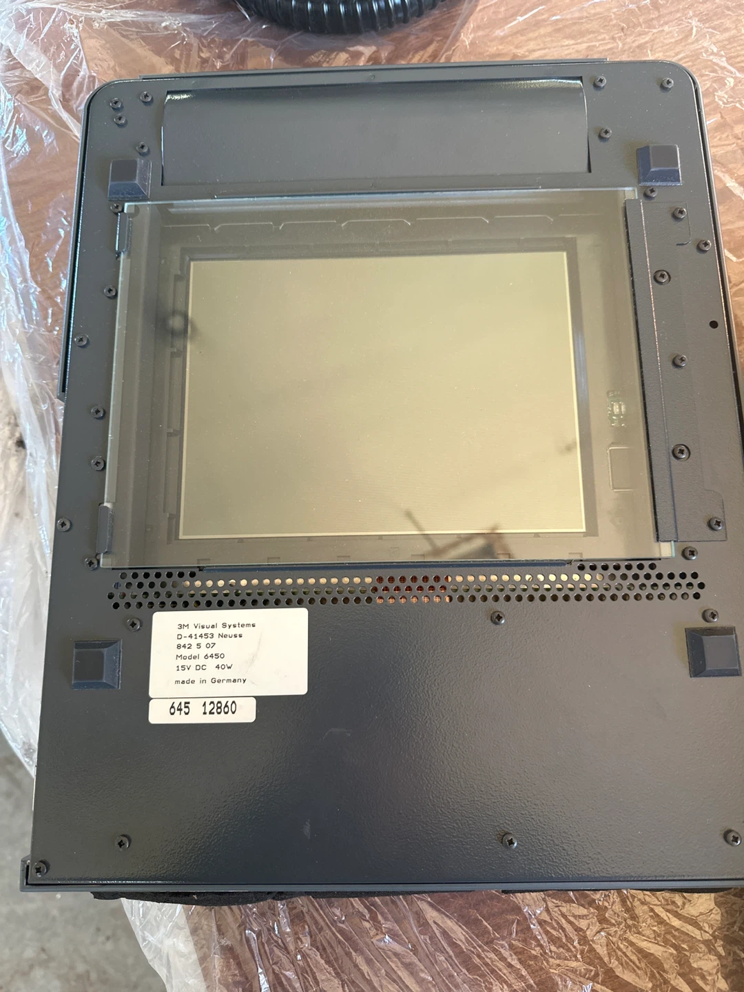 3M Visual Systems Model 6450 Overhead Projector - photo 2