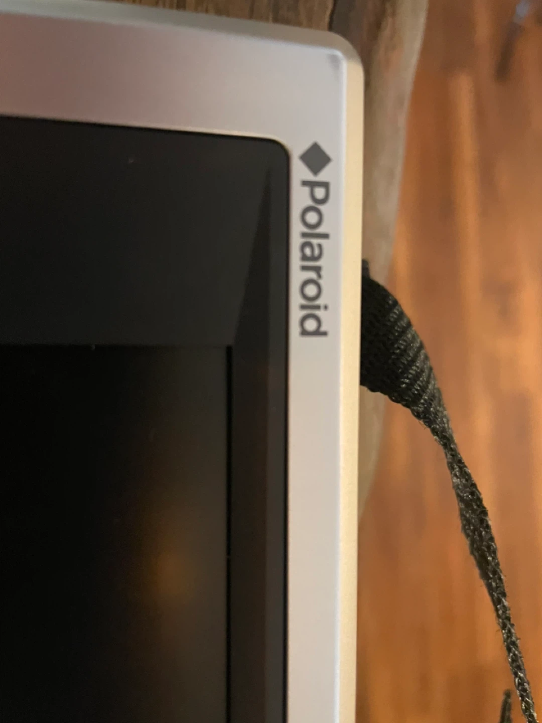 Polaroid 7" Portable DVD Player PDM-2737 - photo 3