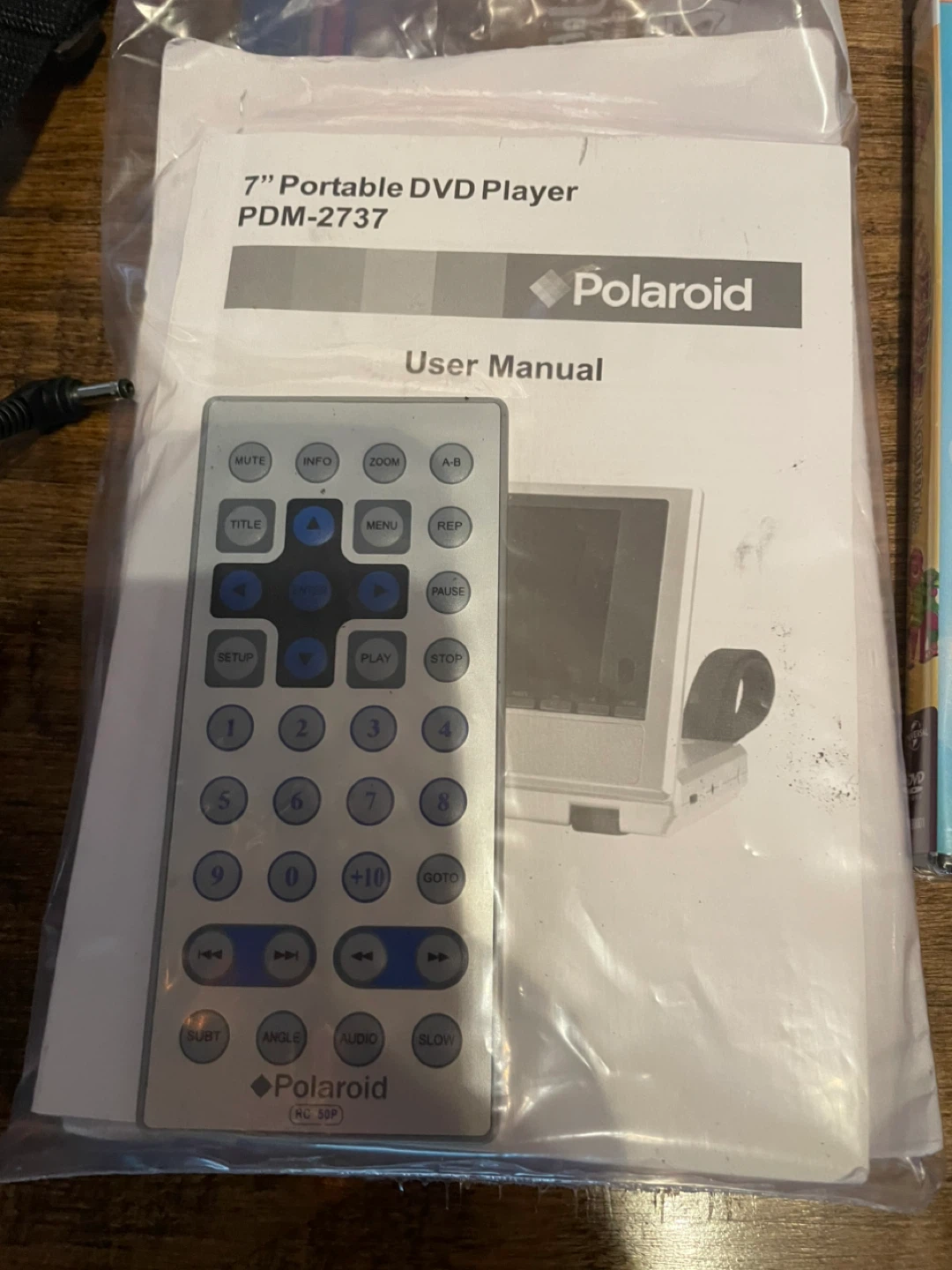 Polaroid 7" Portable DVD Player PDM-2737 - photo 5