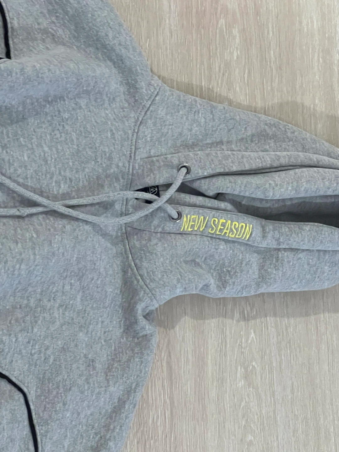 Missguided Grey Cropped Hoodie SMALL - photo 2