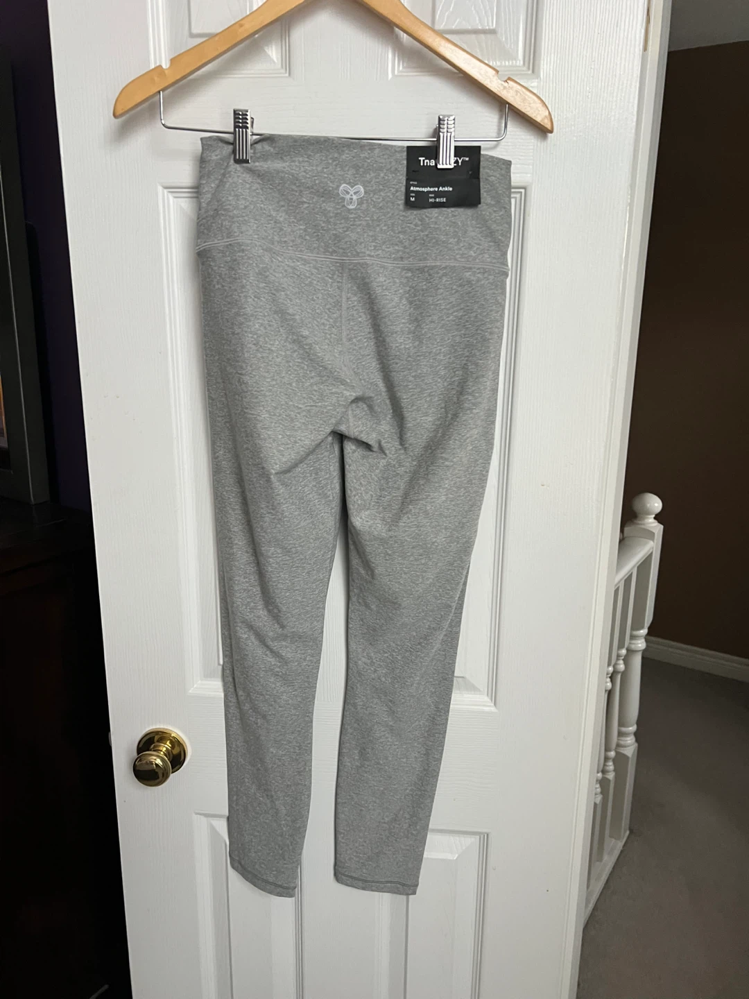 BNWT Aritzia/TNA leggings size medium - photo 2