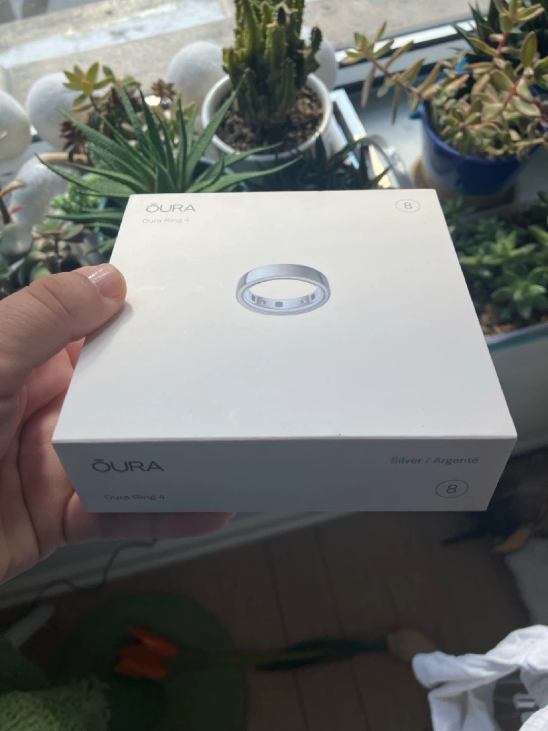 BRAND NEW Oura Ring Gen 4 Size 8 Silver - photo 4