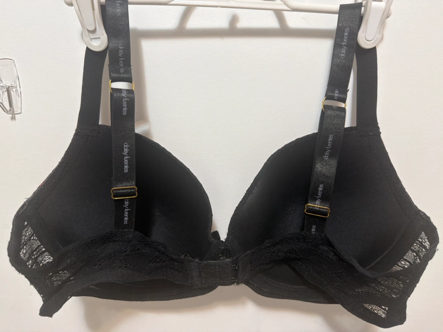 Daisy Fuentes Red & Black Lace Bra 🏆 - photo 3