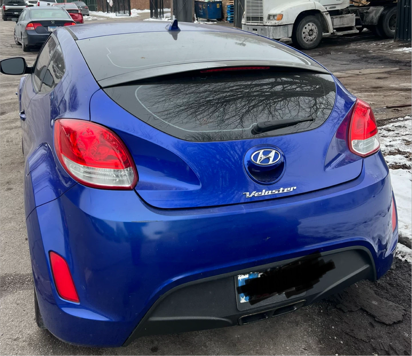 Blue Hyundai Veloster - photo 2