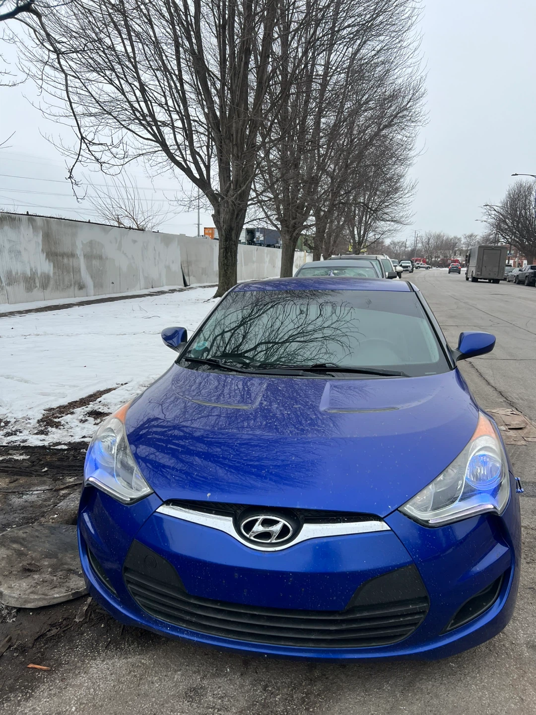 Blue Hyundai Veloster - photo 4