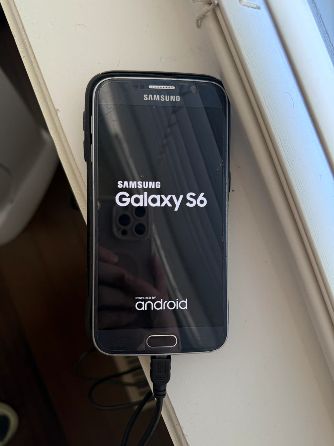 Samsung Galaxy S6 Smartphone with Charger
