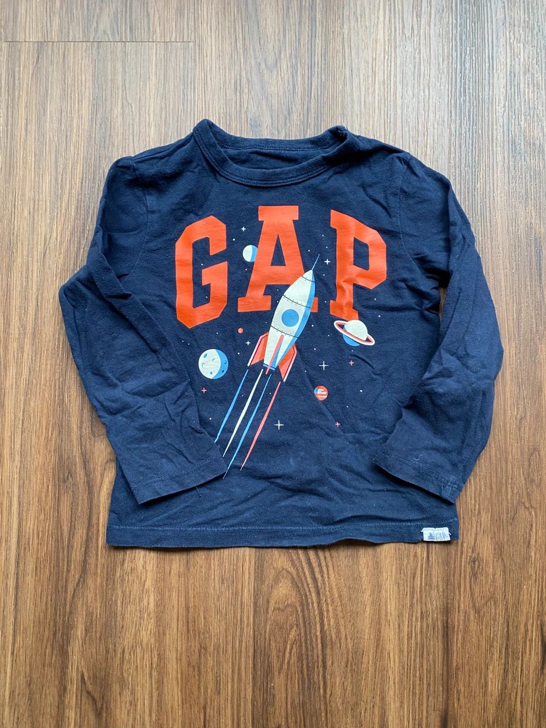 GAP Kids Long Sleeve Rocket Ship T-Shirt - Size 3 🏆