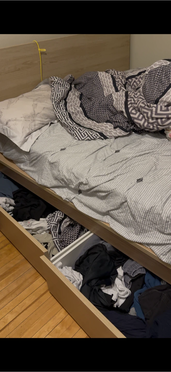IKEA MALM Queen High Bed Frame with Storage in Oak Veneer - photo 3