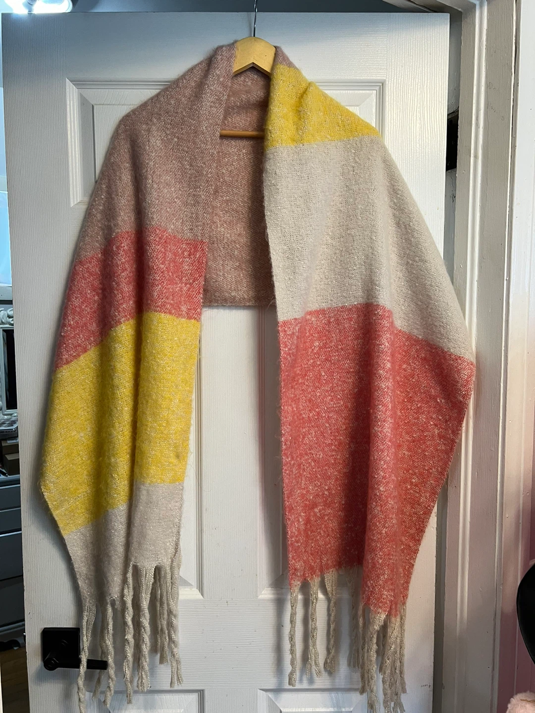Colourful Striped Scarf with Tassels 🏆