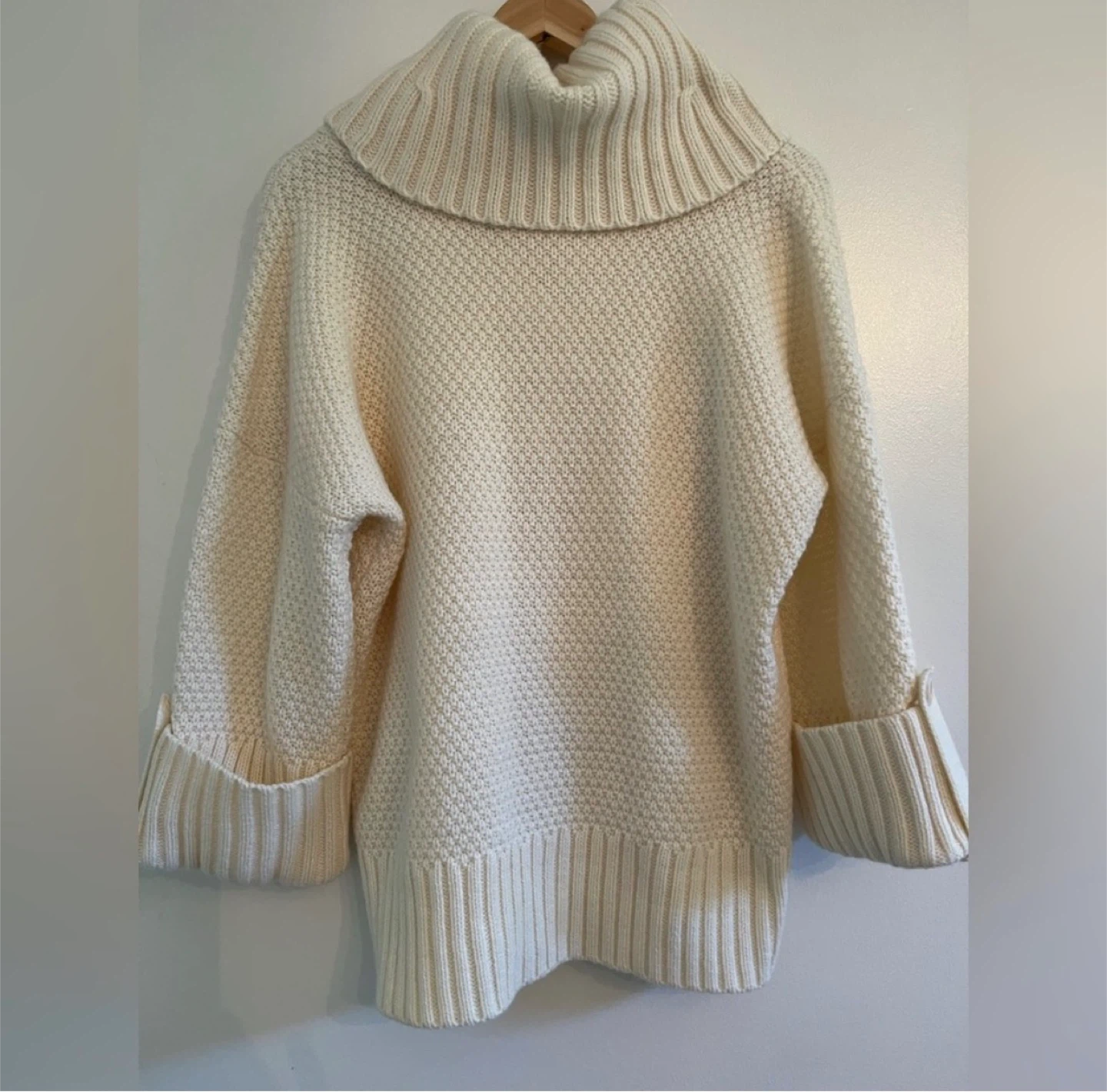 Talbots Cream Cable Knit Sweater 🏆 - photo 4