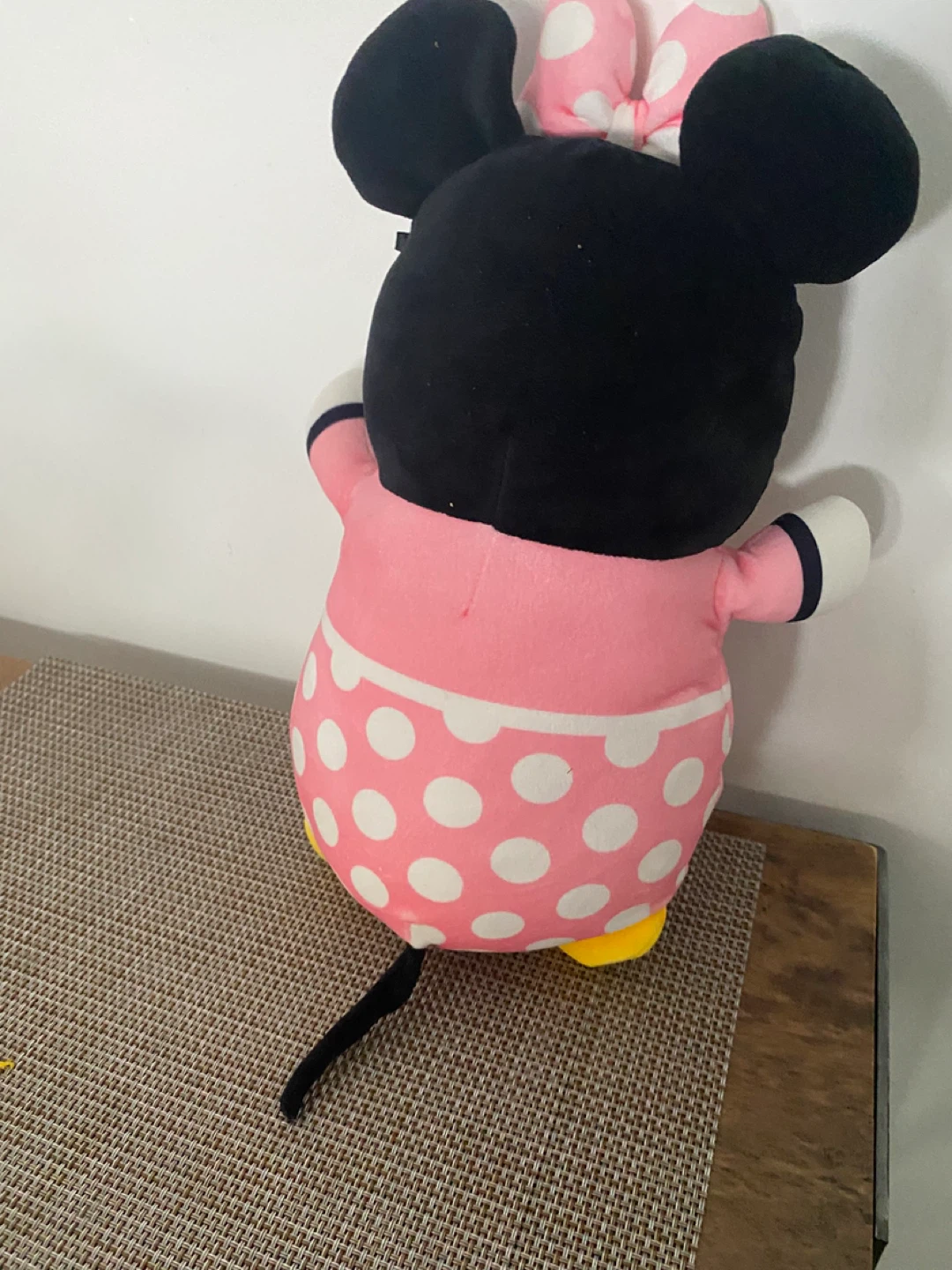 Squishmallows Minnie Mouse HugMees - photo 2