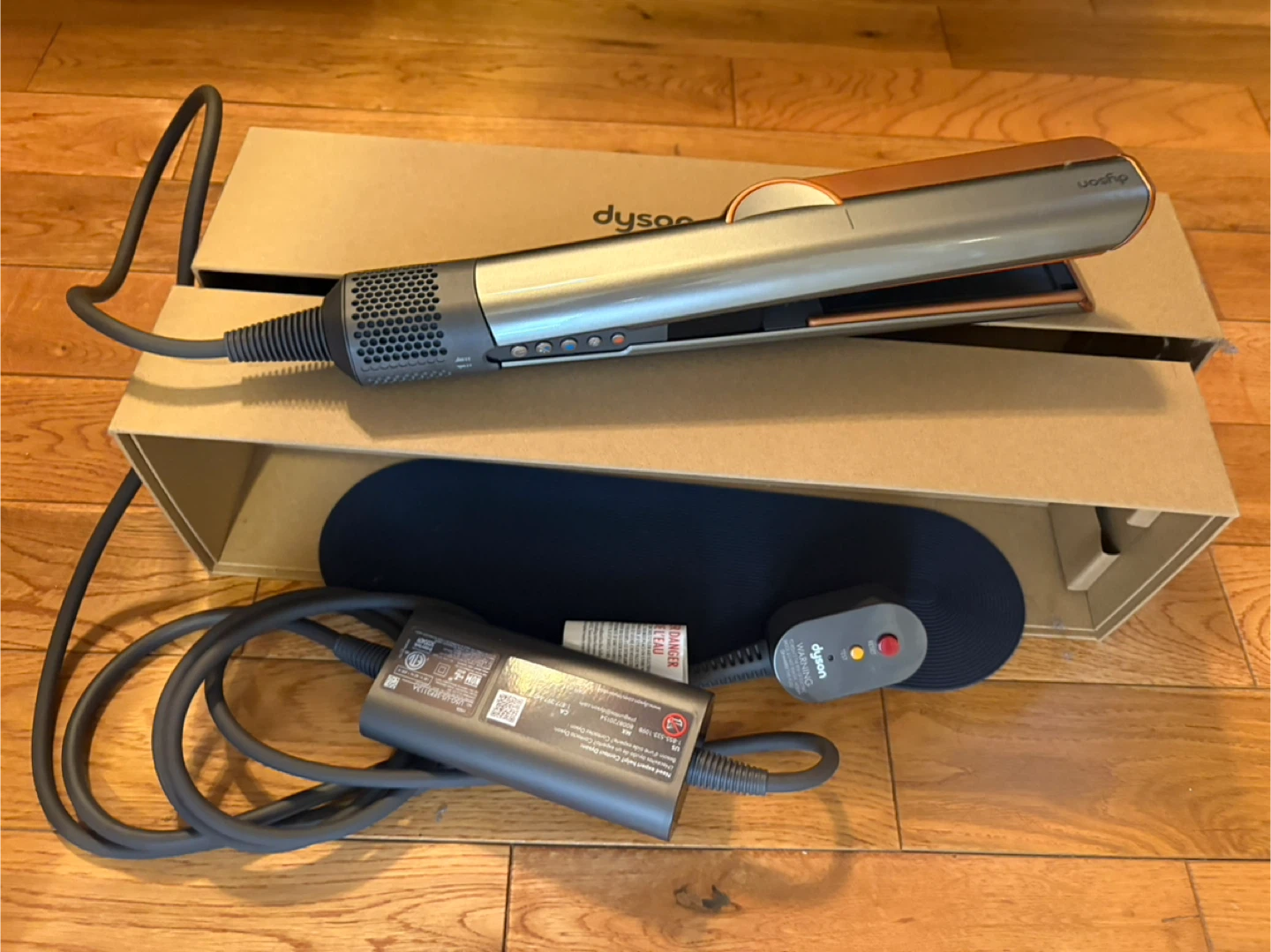 Dyson Airstrait Straightener - photo 4
