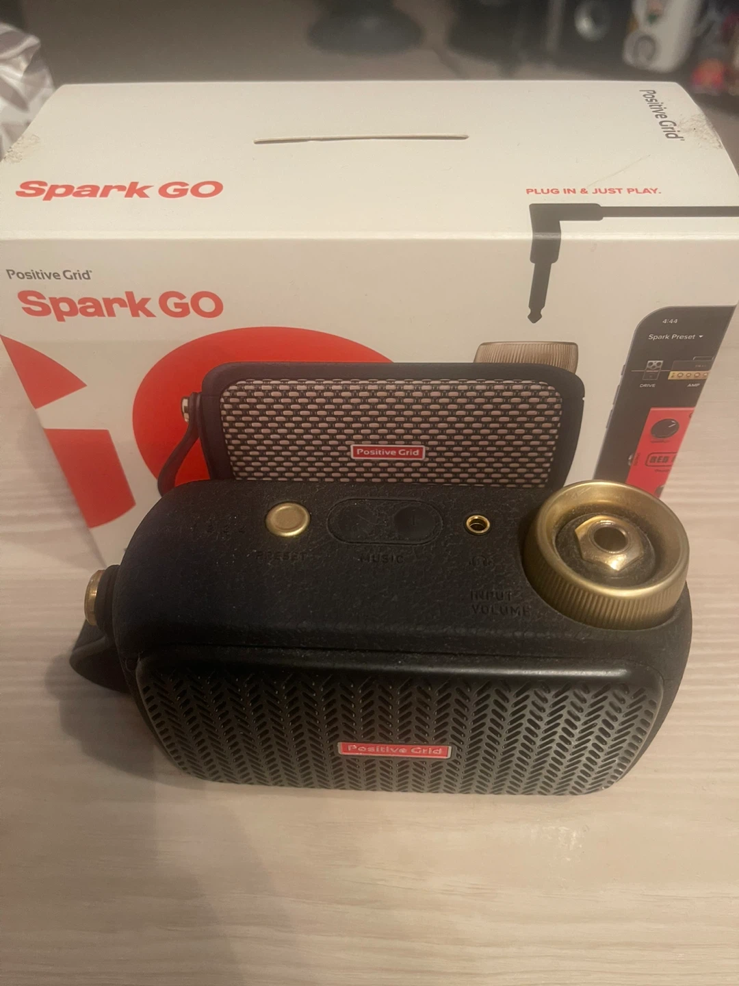 Positive Grid Spark GO Portable Guitar Amp