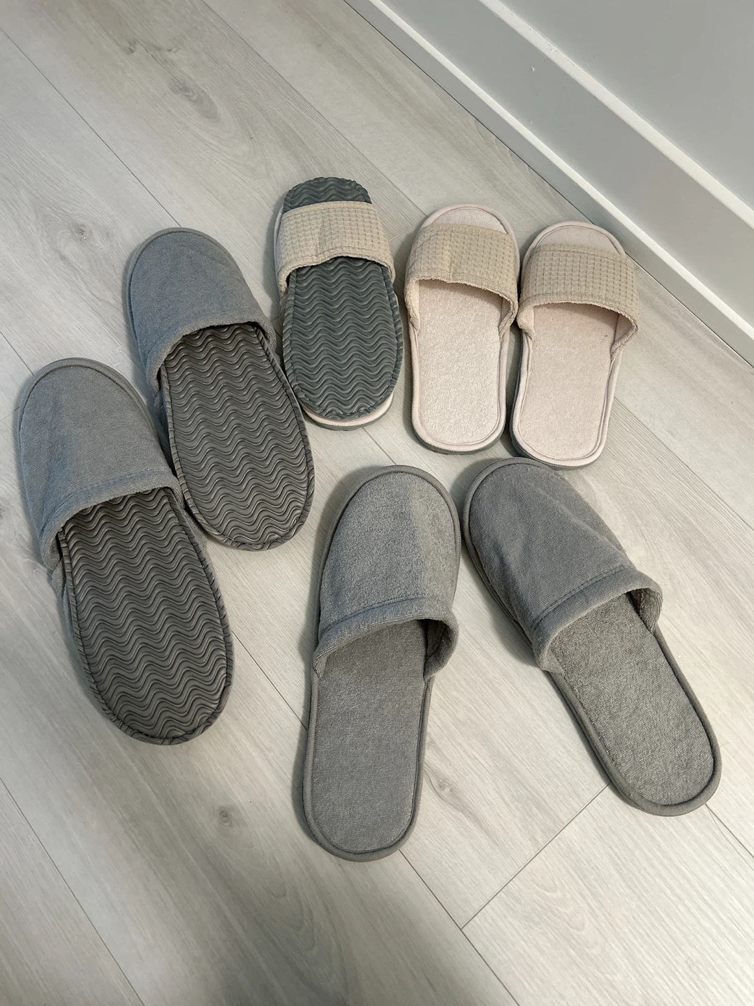 Ikea Slippers - 5 Pairs 🏆