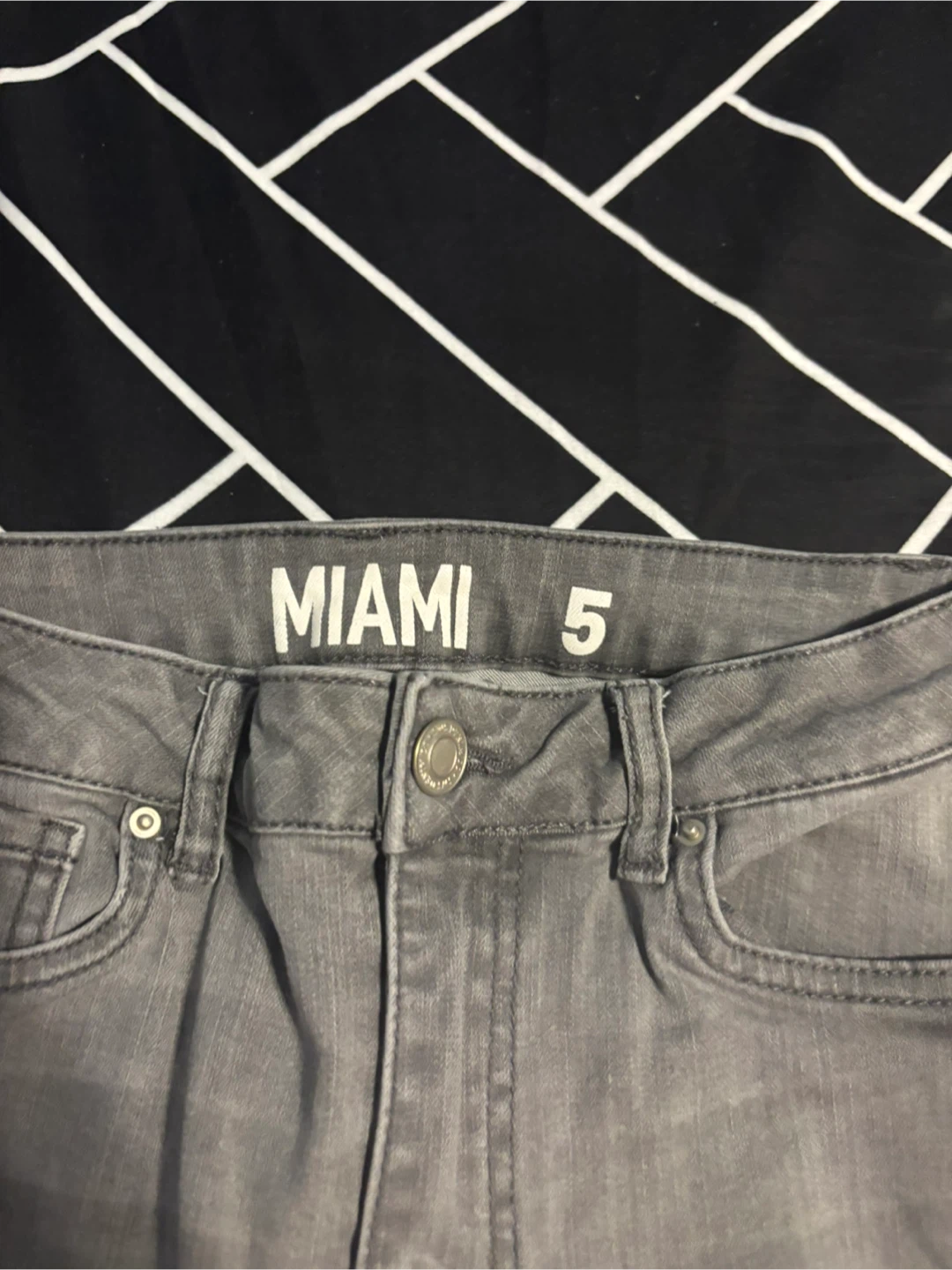 Miami 5 Grey Denim Jeans - Size 5 - photo 2