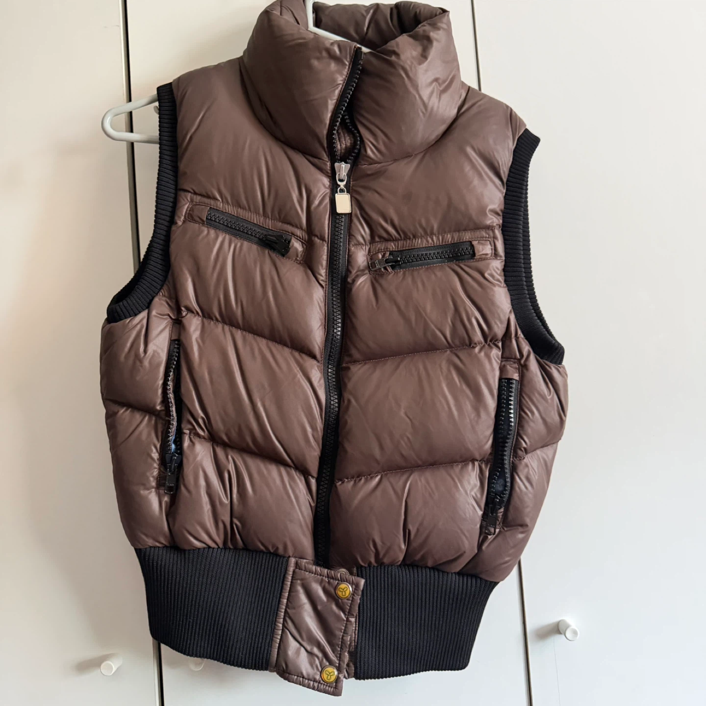 TNA Puffer Vest Size L