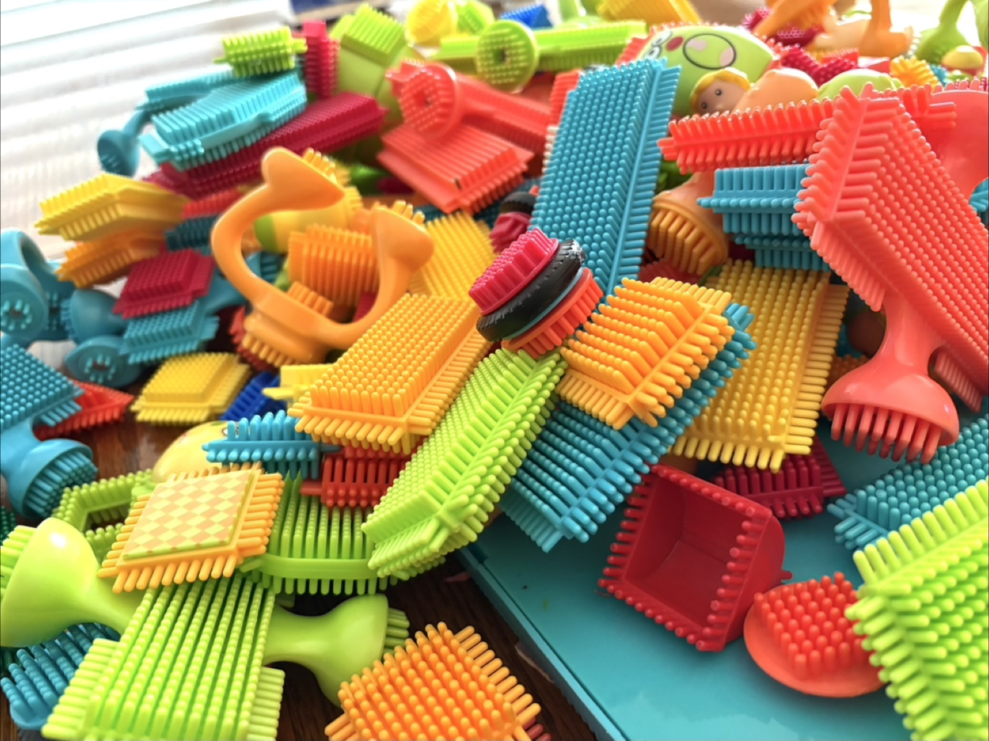 Bristle Building Blocks Toy Set - Approx 3 Sets - photo 3