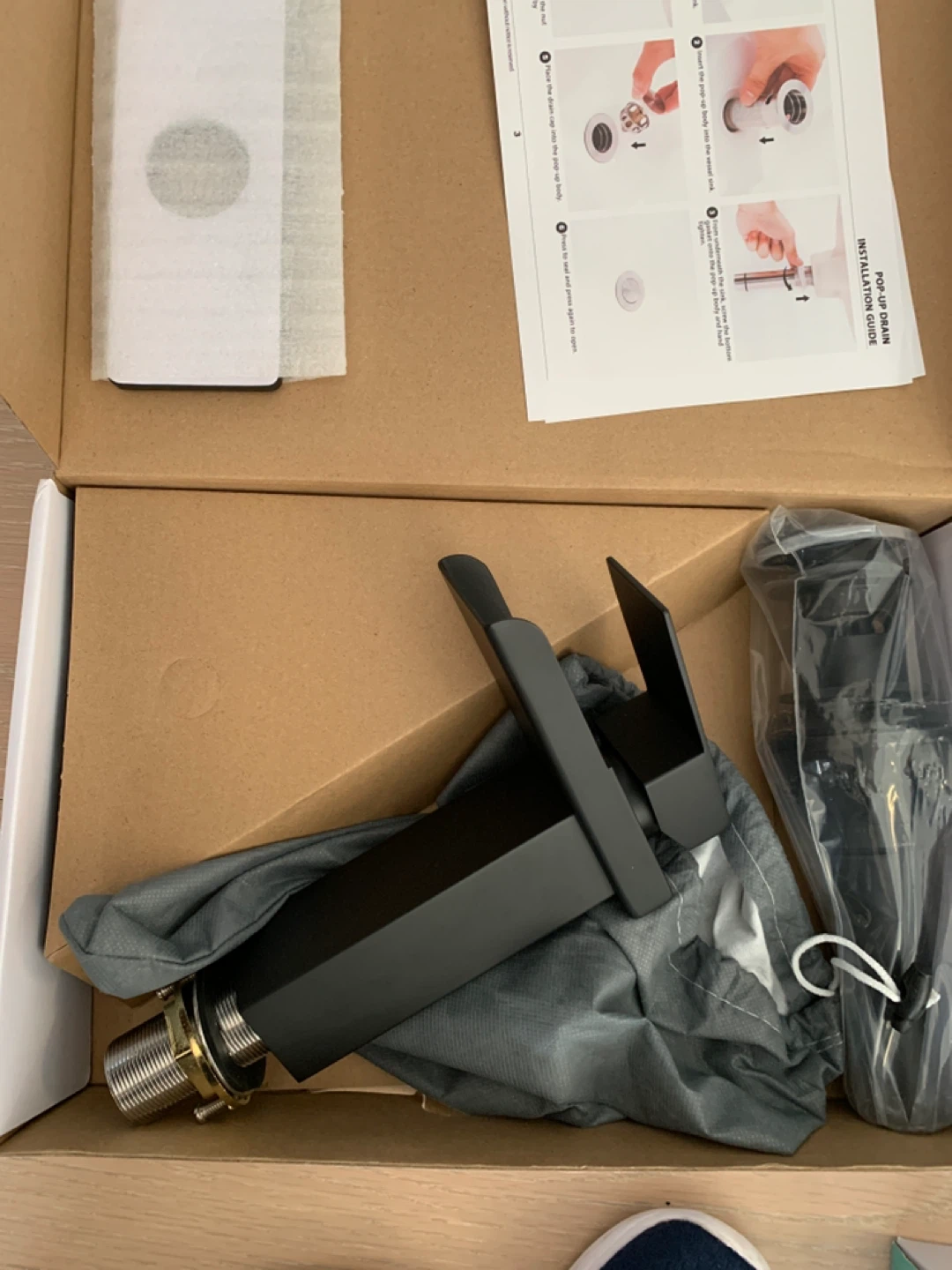VSUNHOO Black Faucet with Pop-Up Drain Kit