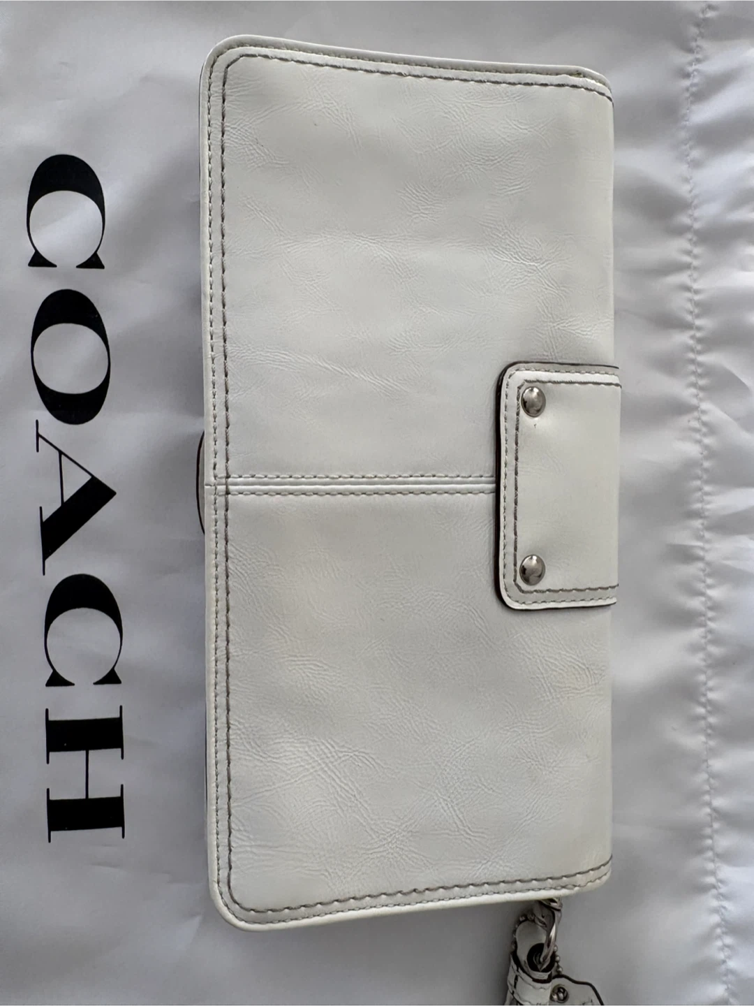 🏆Coach 🏆 White Patent Leather Wristlet - photo 2