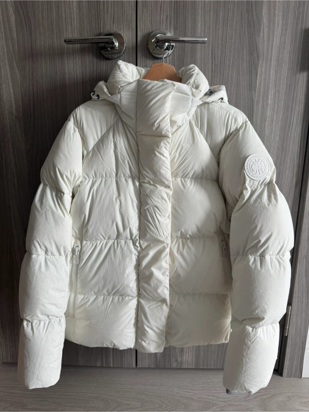 [BRAND NEW w/ Tag] Canada Goose Junction Parka - Pastel White - photo 2