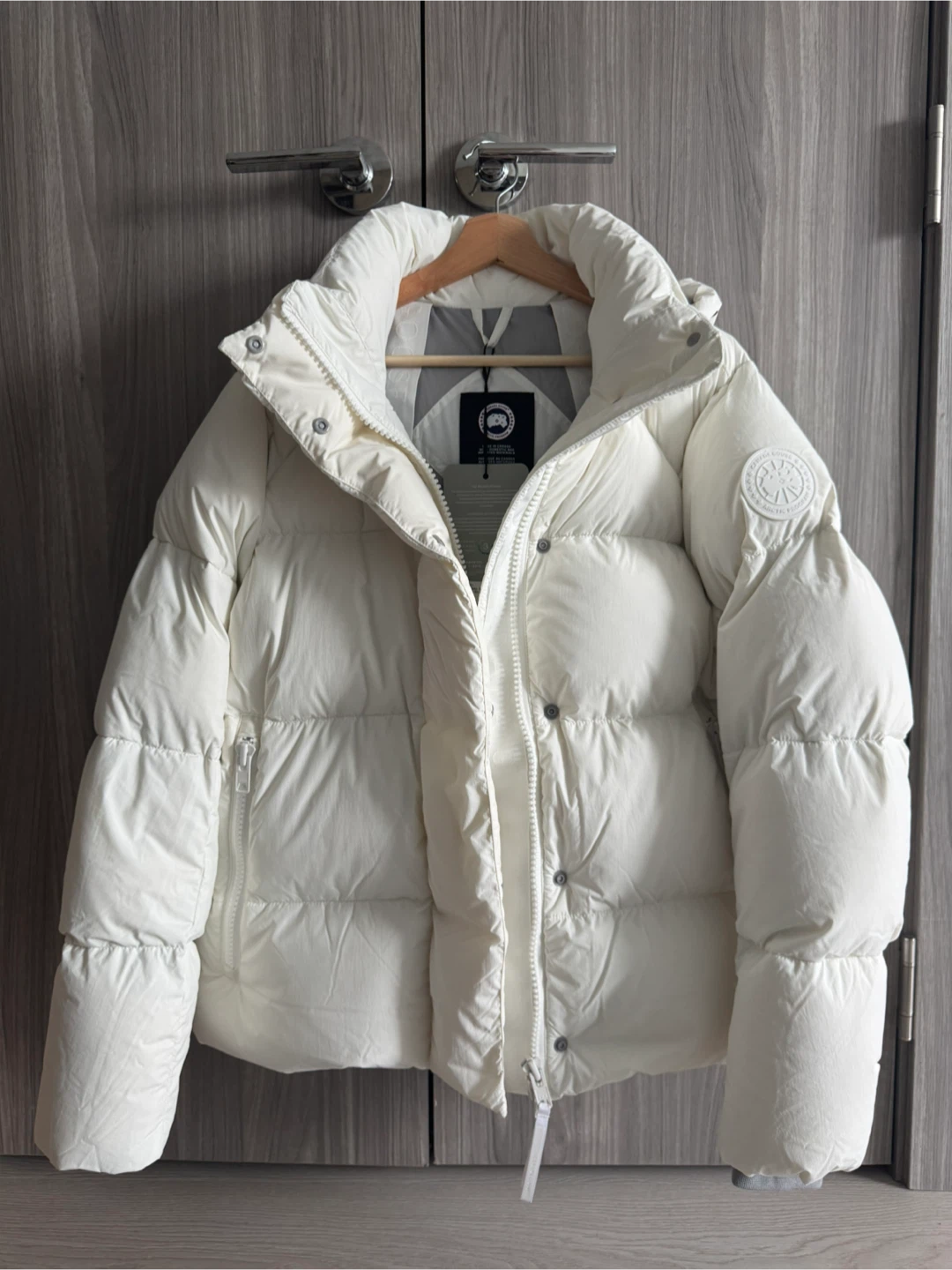 [BRAND NEW w/ Tag] Canada Goose Junction Parka - Pastel White