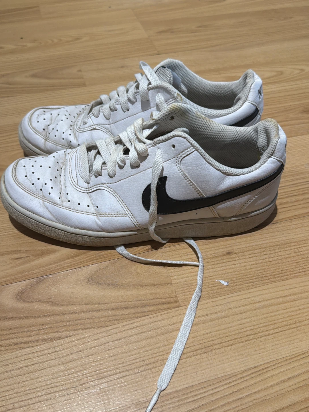 Nike White Leather Sneakers