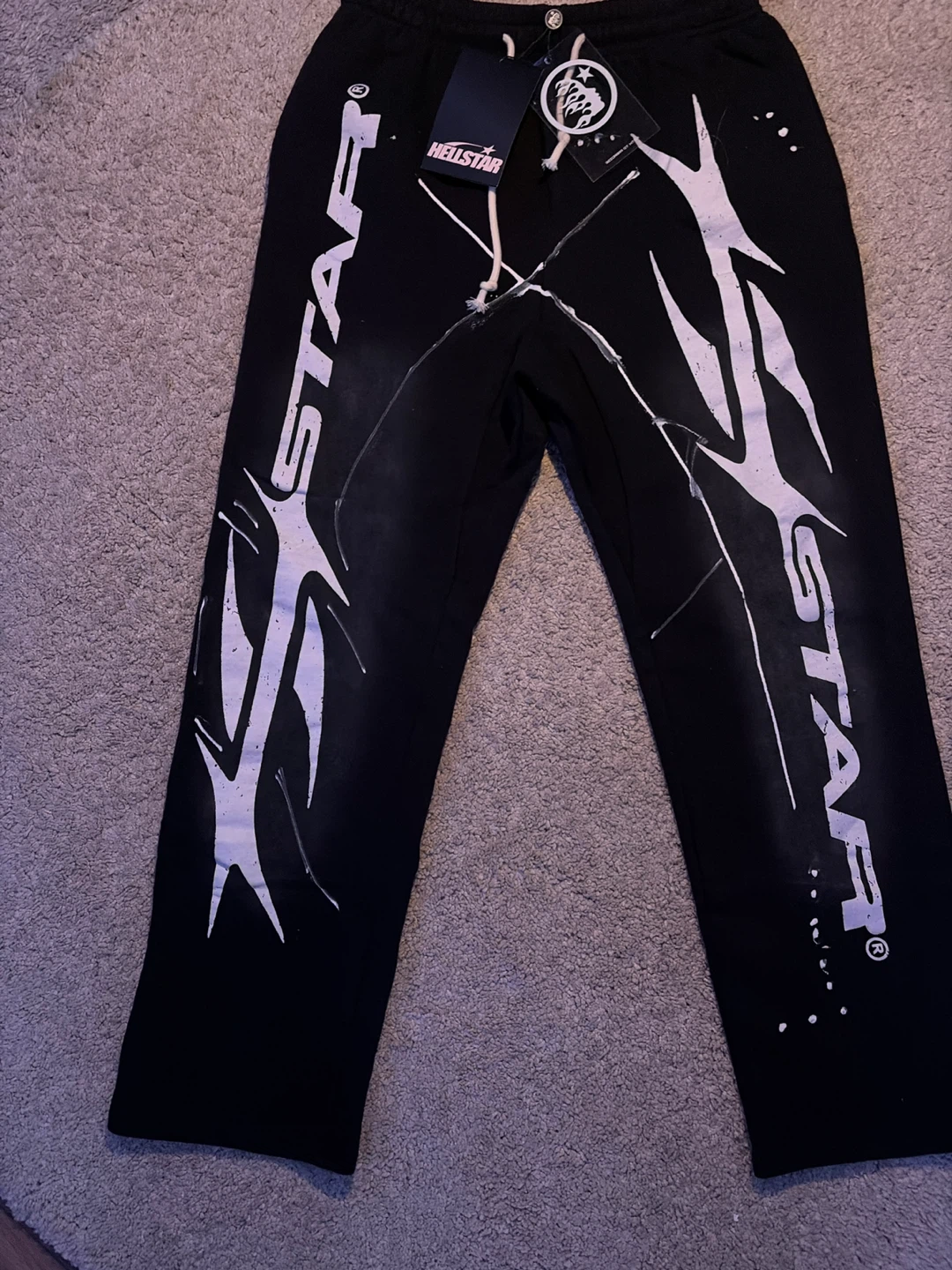Hellstar Black Painted Sweatpants - photo 2