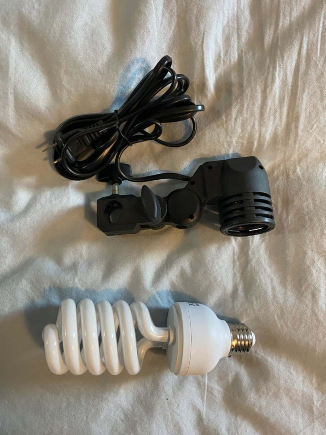 Photography Lighting Umbrella with Stand and Bulb - photo 4