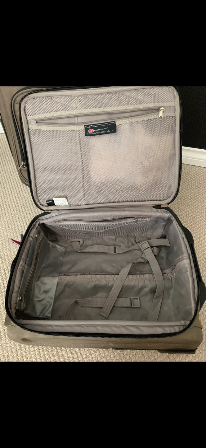 Swiss Gear Luggage Set - 4 Pieces $70 OBO - photo 3