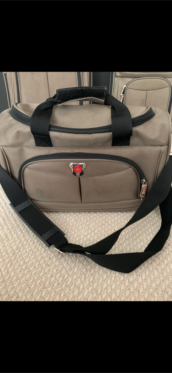 Swiss Gear Luggage Set - 4 Pieces $70 OBO - photo 4