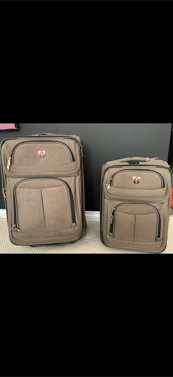 Swiss Gear Luggage Set - 4 Pieces $70 OBO - photo 2