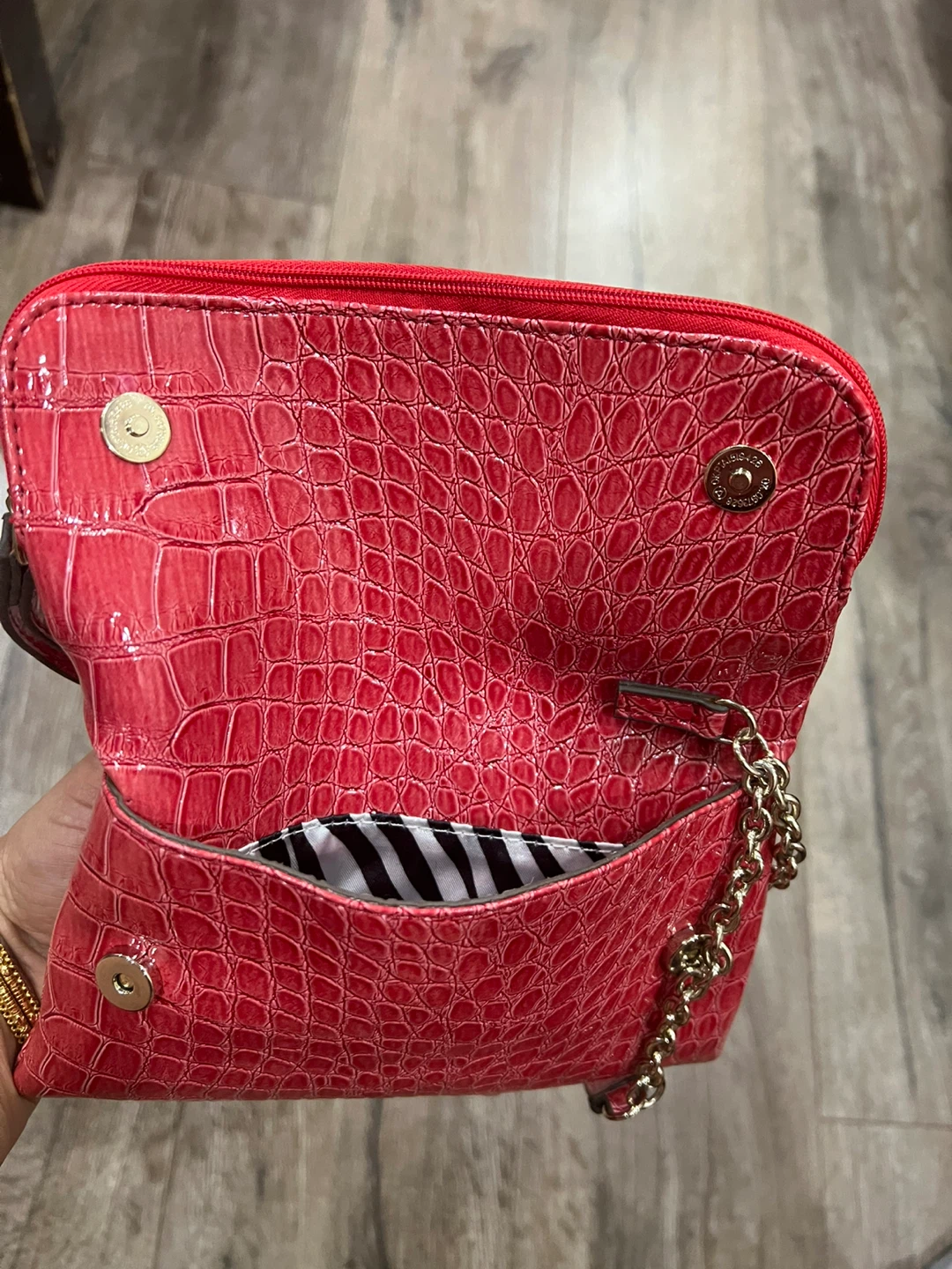 Guess Red Croc Embossed Clutch with Chain Strap - photo 3