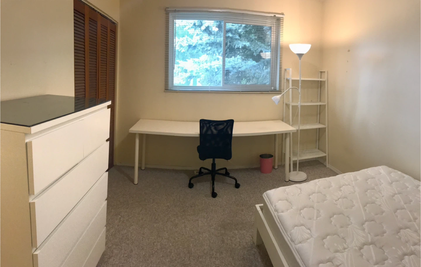 Room for rent - photo 4