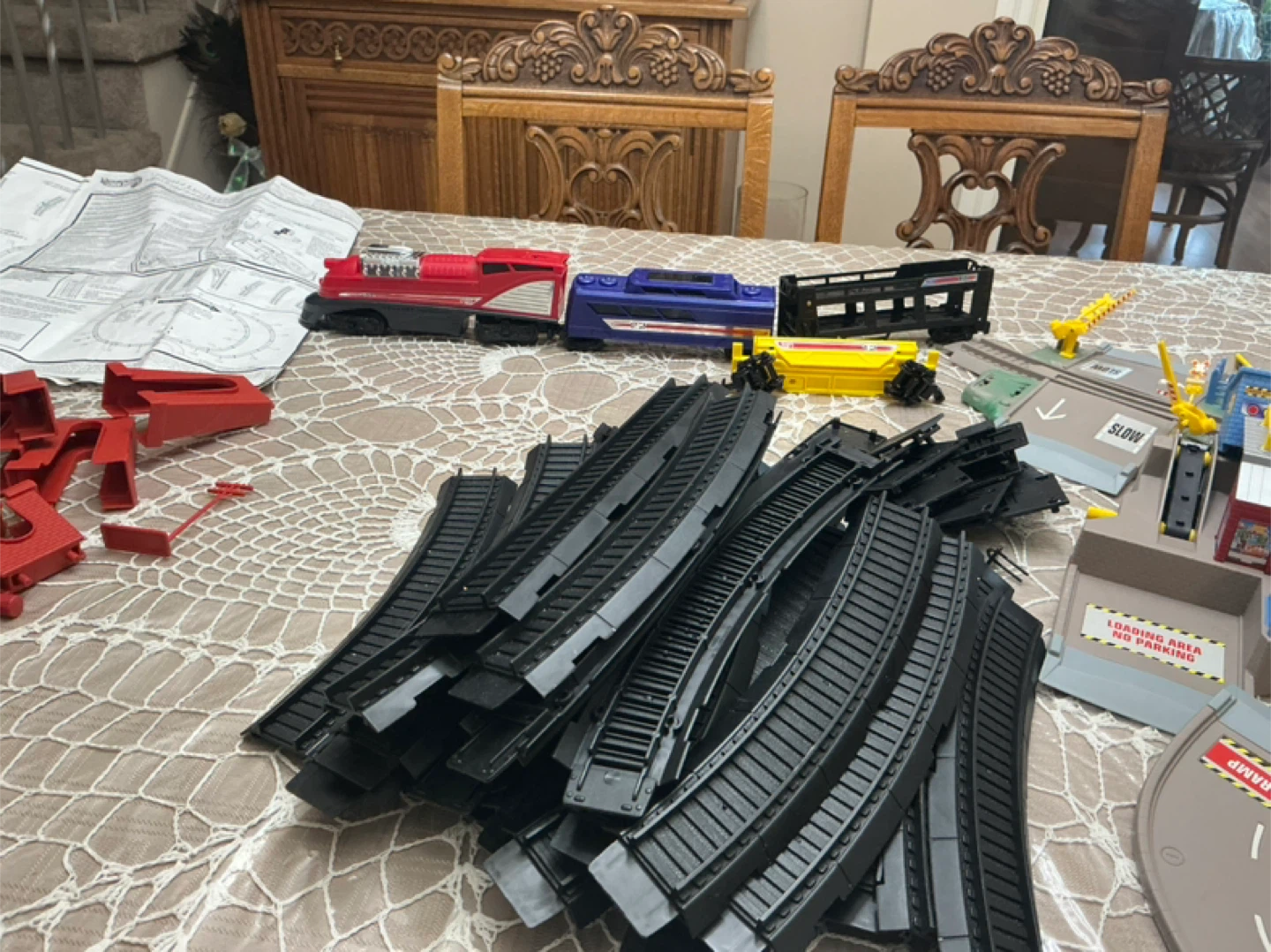 Toy Train Set with Track and Accessories 🏆 - photo 3