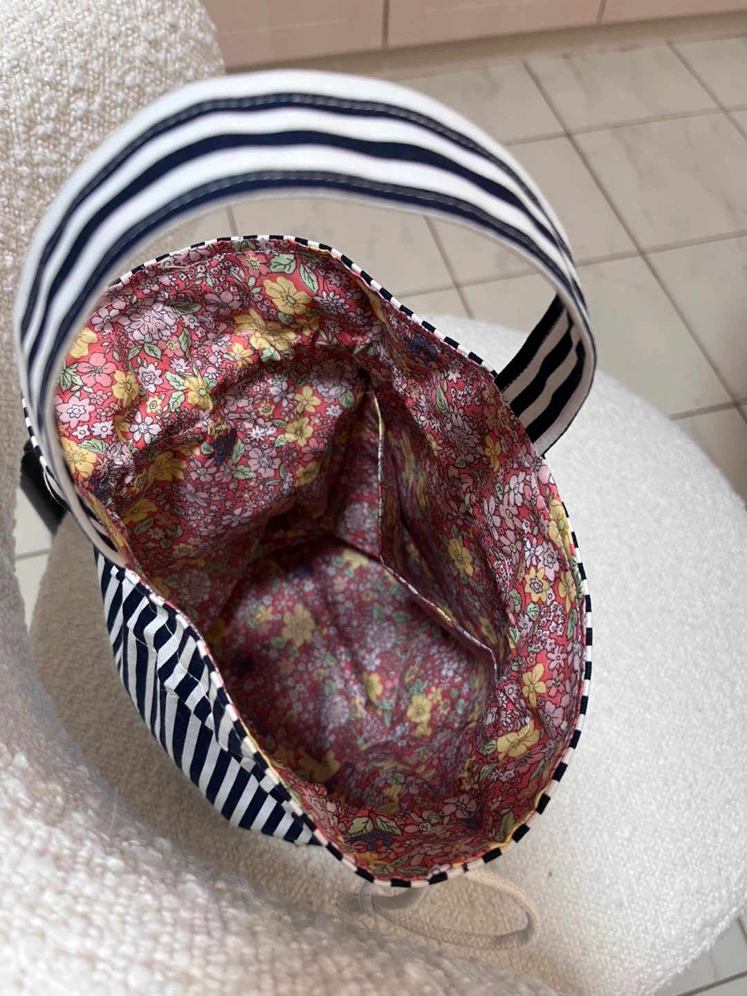 Striped Drawstring Bag with Floral Lining - photo 2
