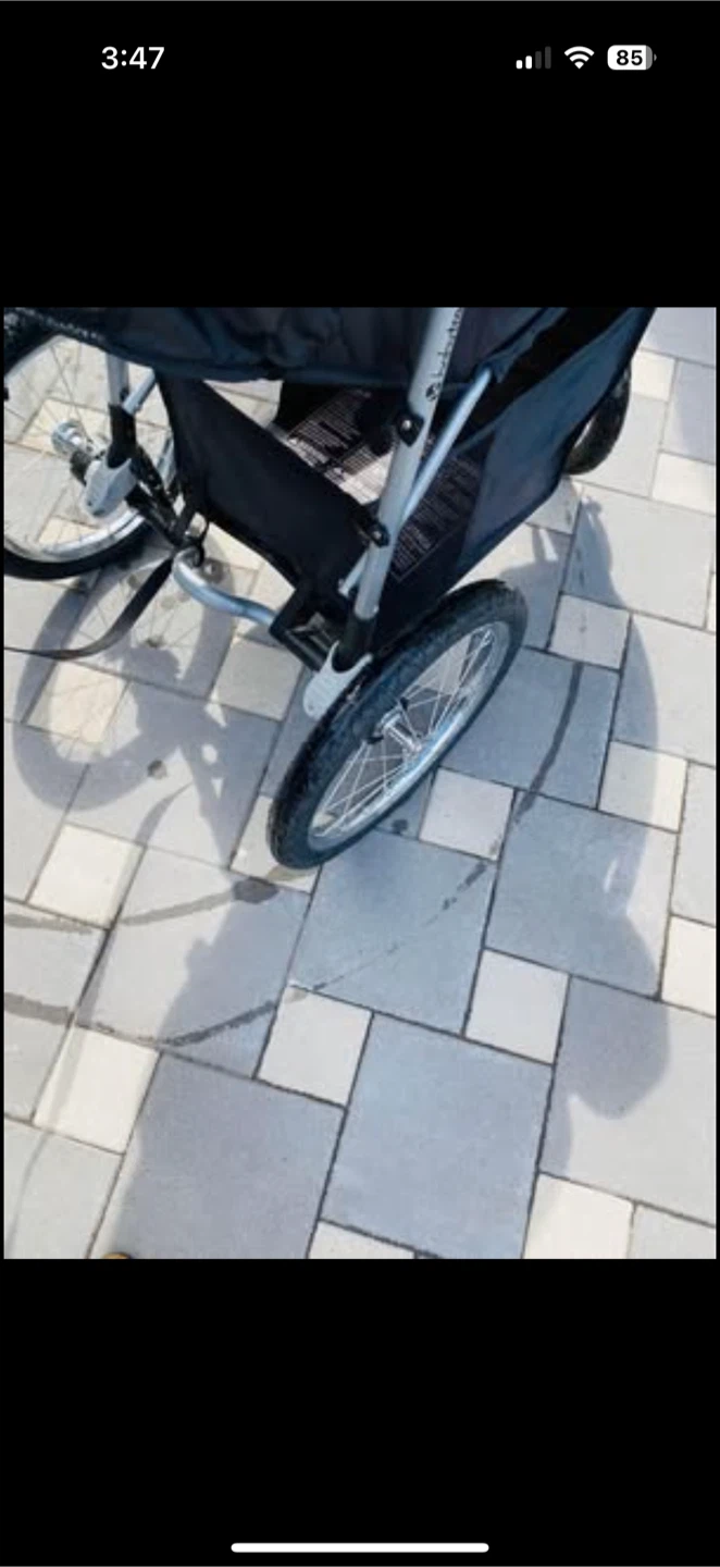 3-wheel baby stroller in good used condition - photo 2