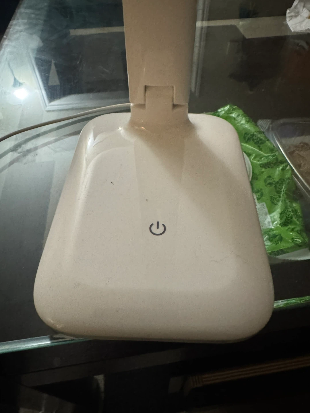 White LED Desk Lamp - photo 4