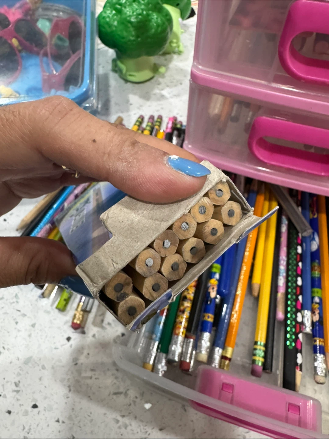 Pink 4-Drawer Organizer with Dixon Pencils 🏆 - photo 4