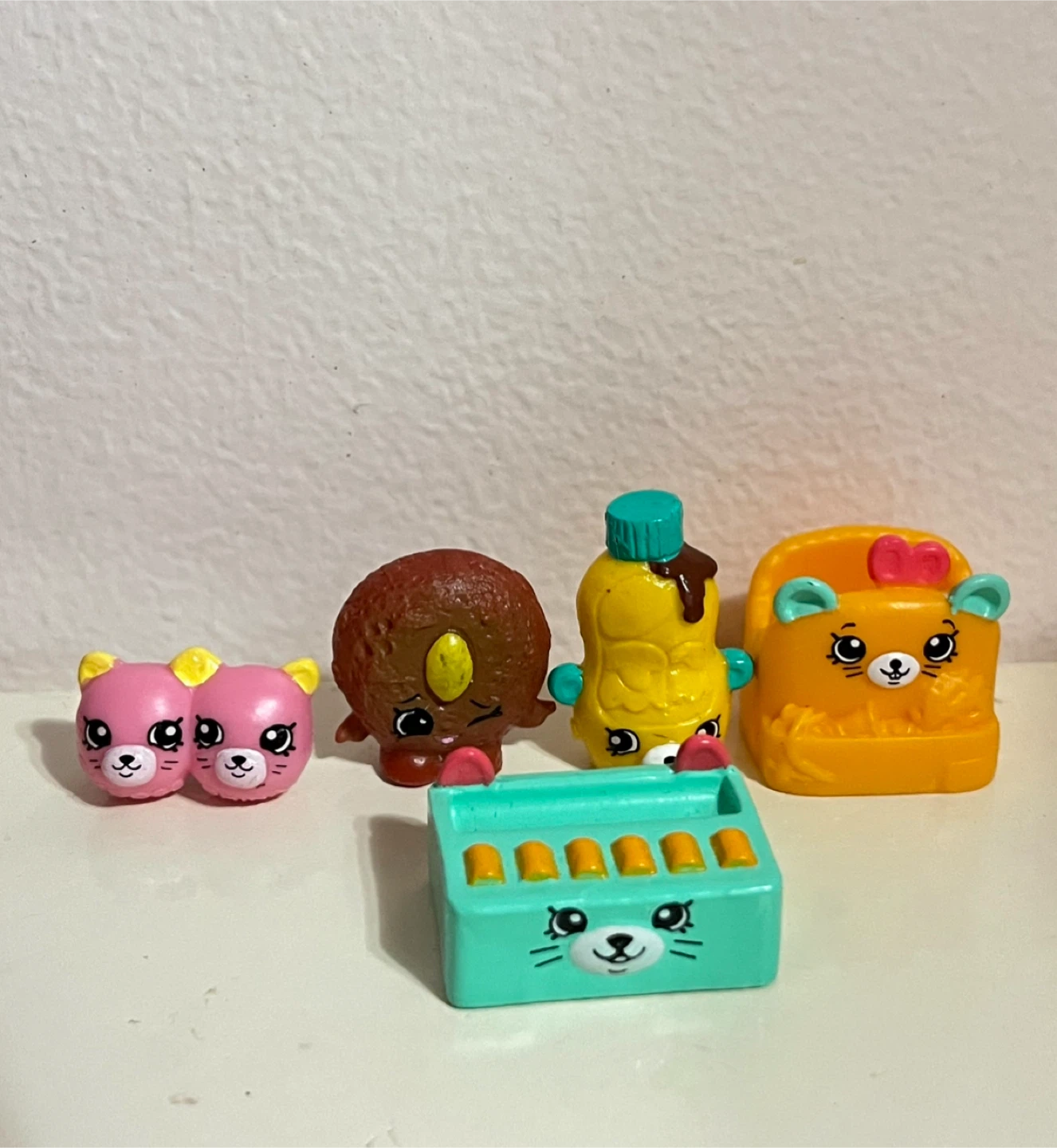 Shopkins Small Toy Figures Bundle🏆