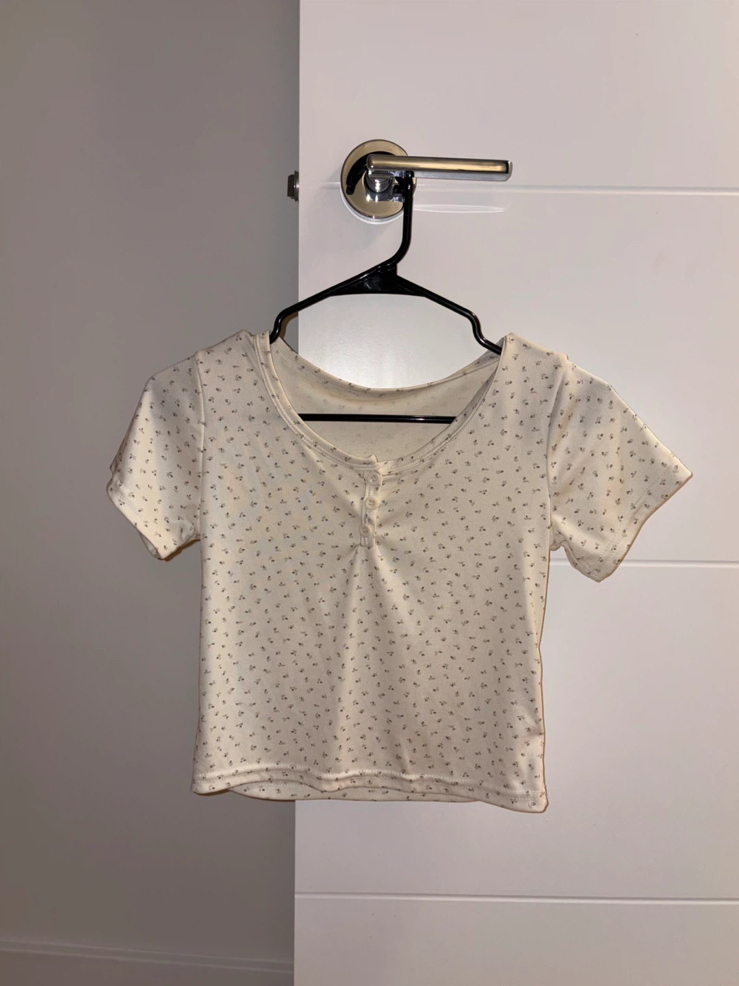 Cream Floral Baby Tee / cute girl basic