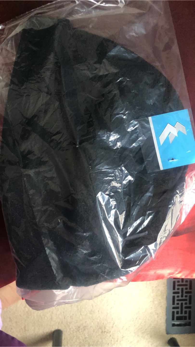 Black Fleece Toque Hat 4$ each - photo 2